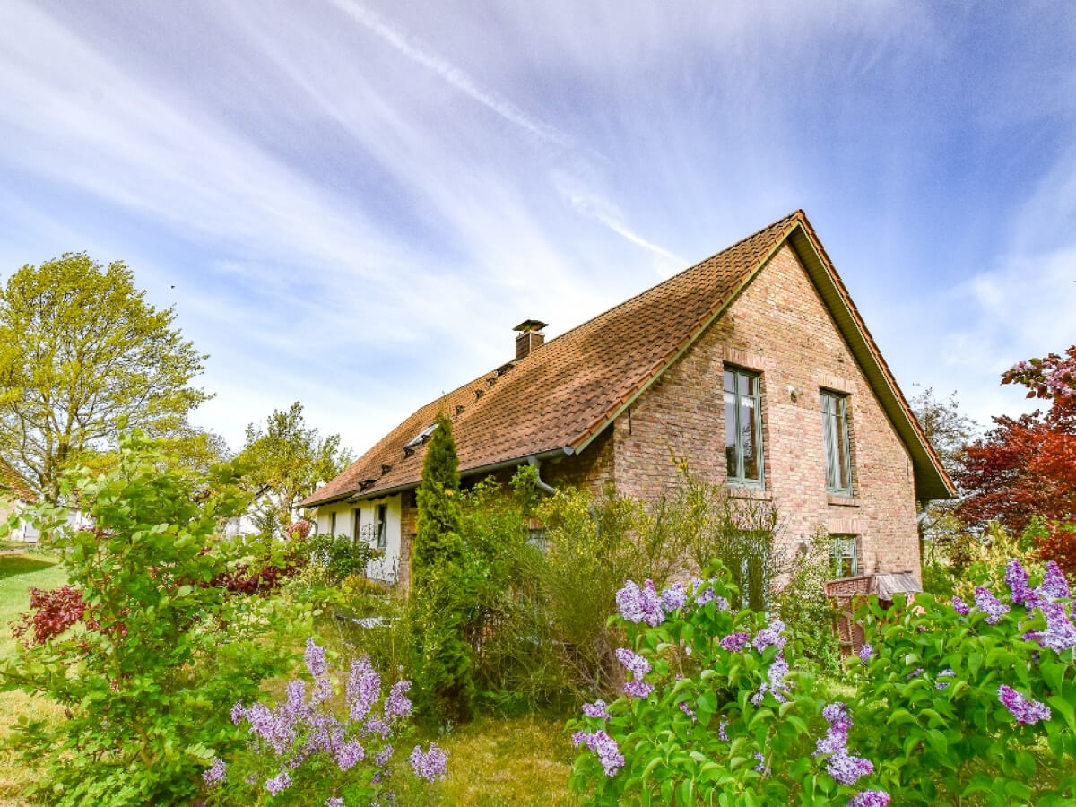 ostseetraum-immobilien-garten-auf-ruegen